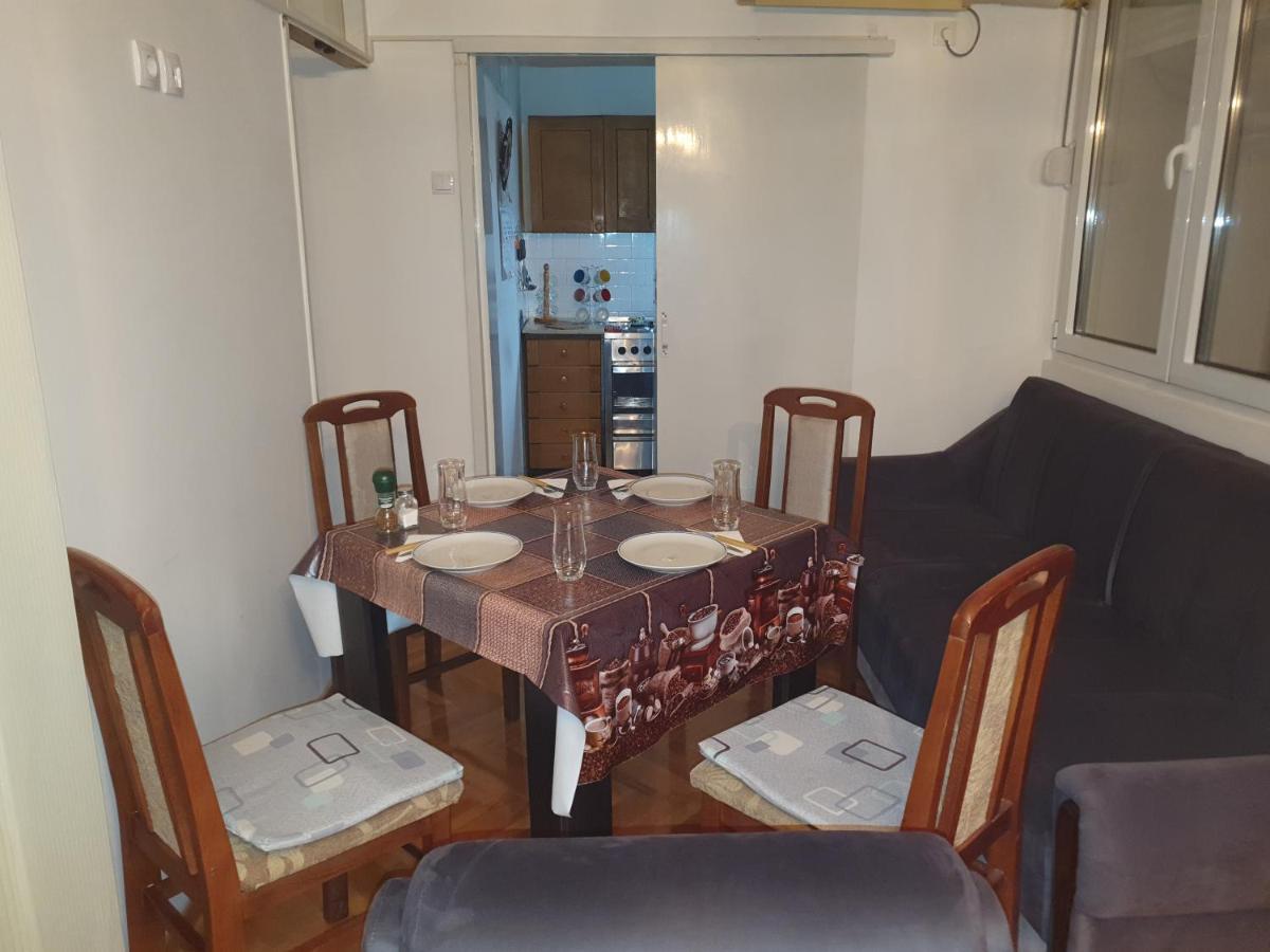 Apartman Centar Lux Pirot Exterior photo